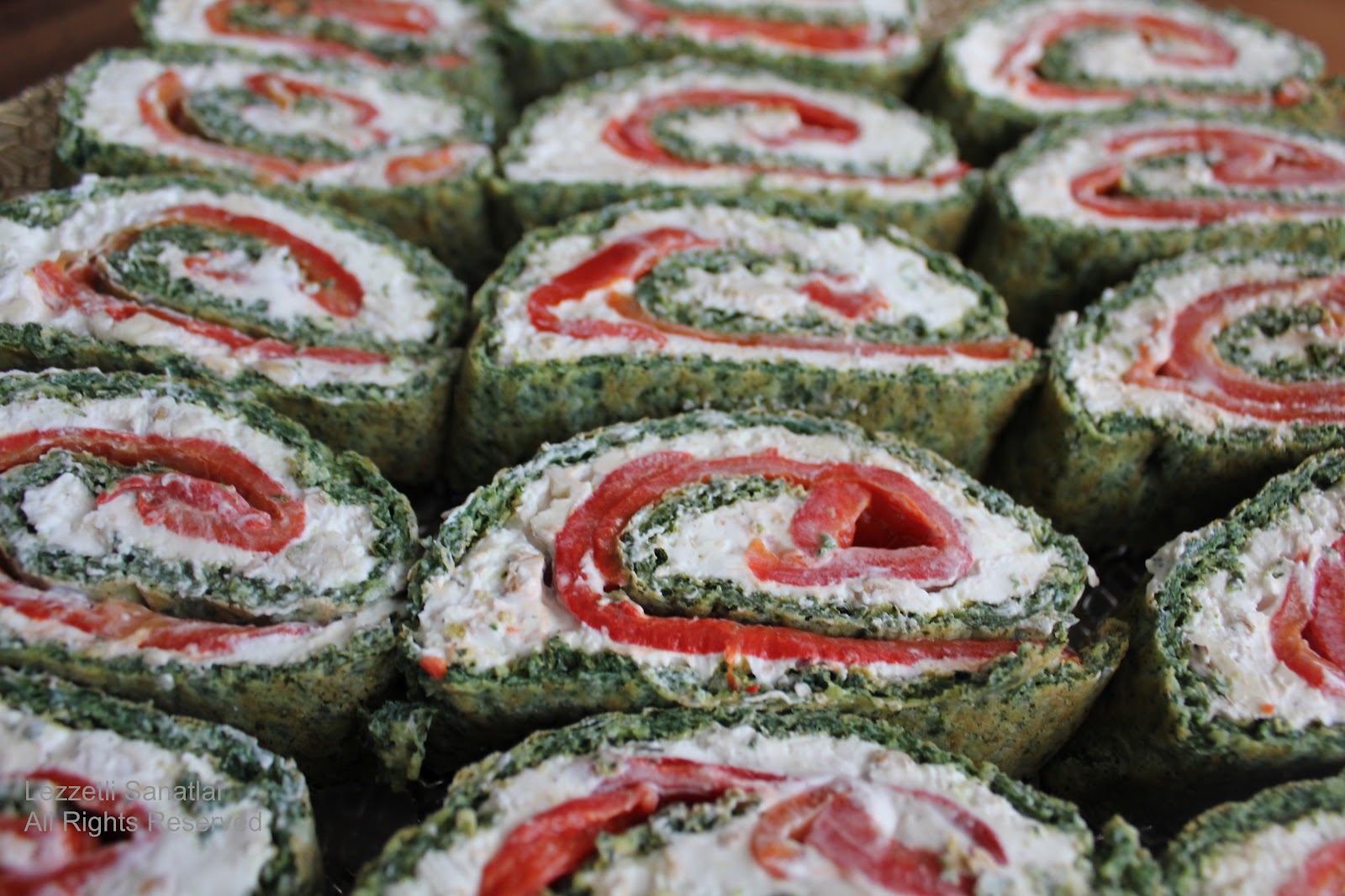 ıspanaklı rulo salata